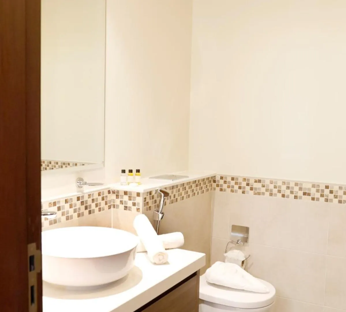 Stylish 2Br Apt In Business Bay Burj & Creek Views 두바이 0*,