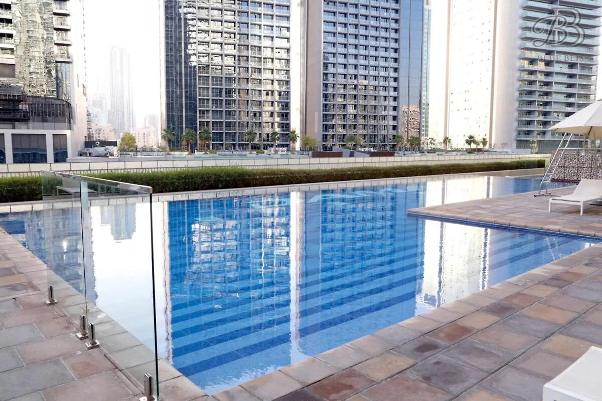 Stylish 2Br Apt In Business Bay Burj & Creek Views 두바이 아파트